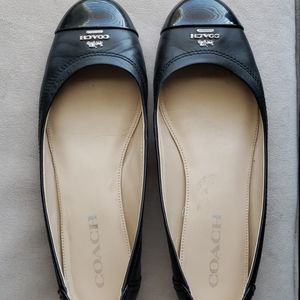 Summer flats for jeans or skirts!